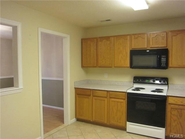 38 Sparrow Ridge Rd - Photo 2 of 24