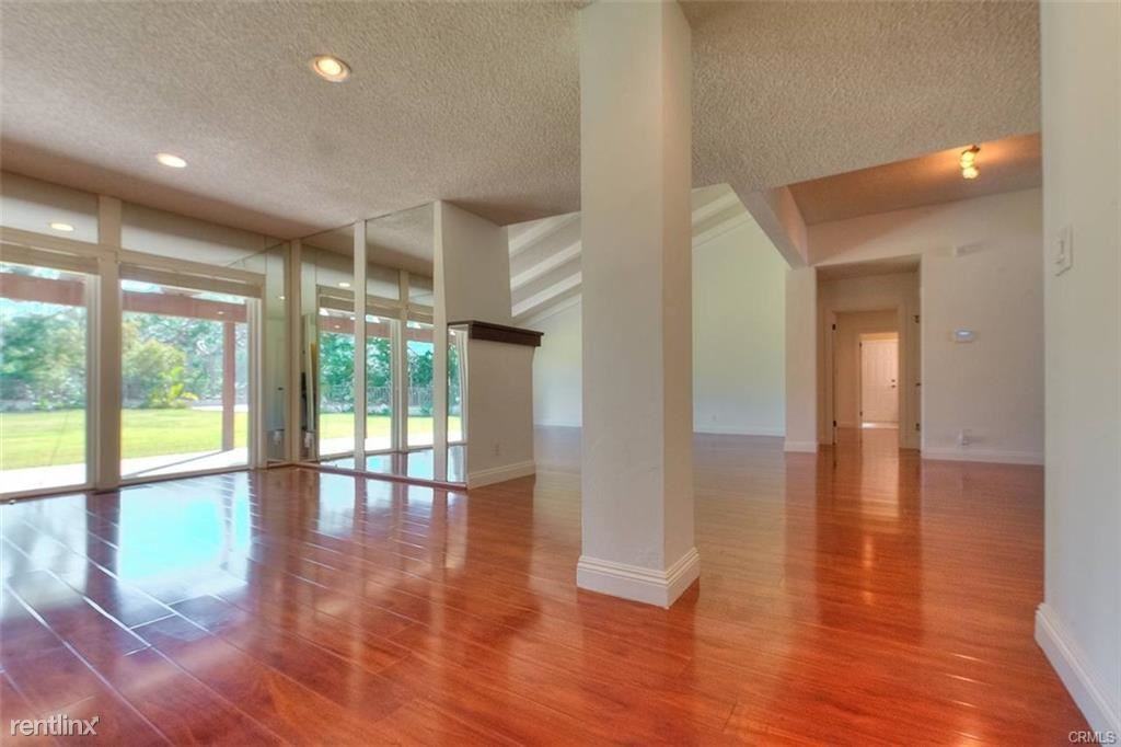 16612 Park Lane Cir - Photo 2 of 10