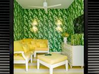 The Ivy - Photo 2 of 26