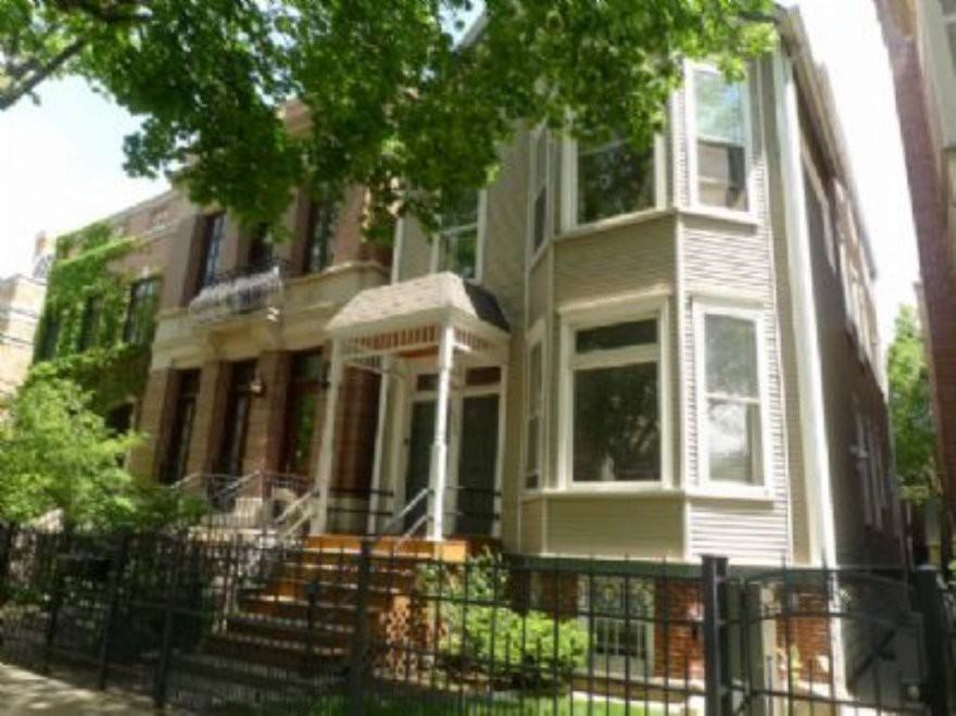 3345 North Lakewood Avenue #G