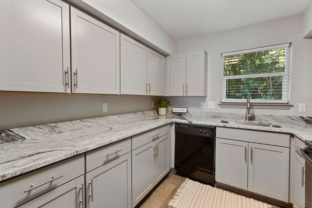 Summit on Central - Photo 7 of 49