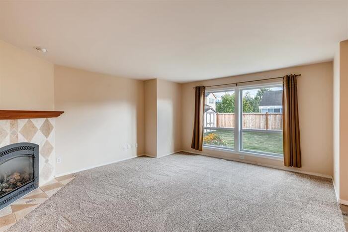 1463 Olsen Ave - Photo 2 of 12