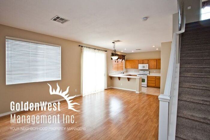 216 Mchenry St - Photo 3 of 25