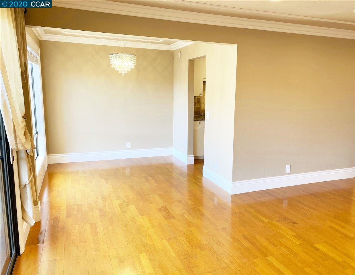 310 N Civic Dr #504 - Photo 7 of 40