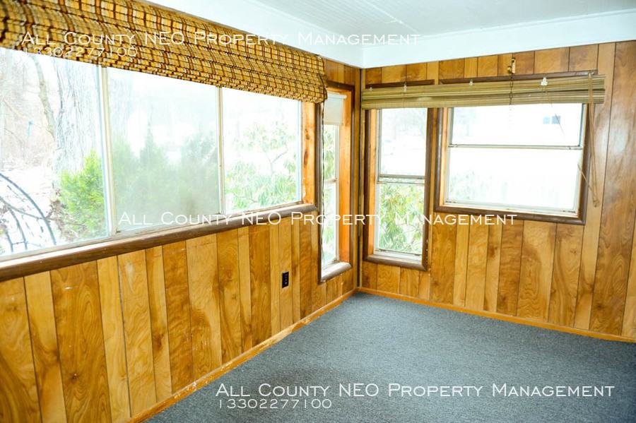 285 Shultz St - Photo 2 of 7