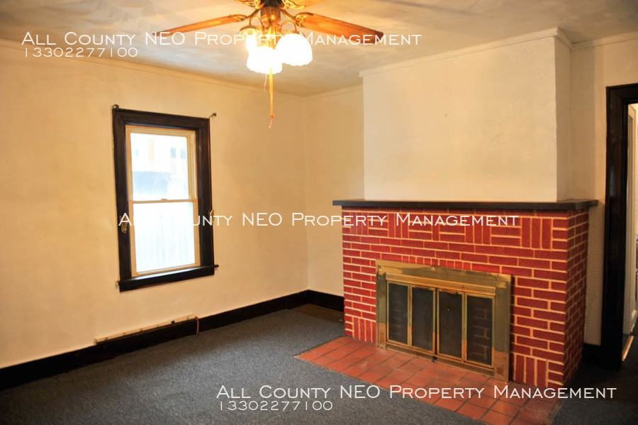 285 Shultz St - Photo 3 of 7