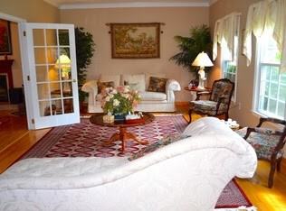 Van Arsdale Dr - Photo 6 of 13