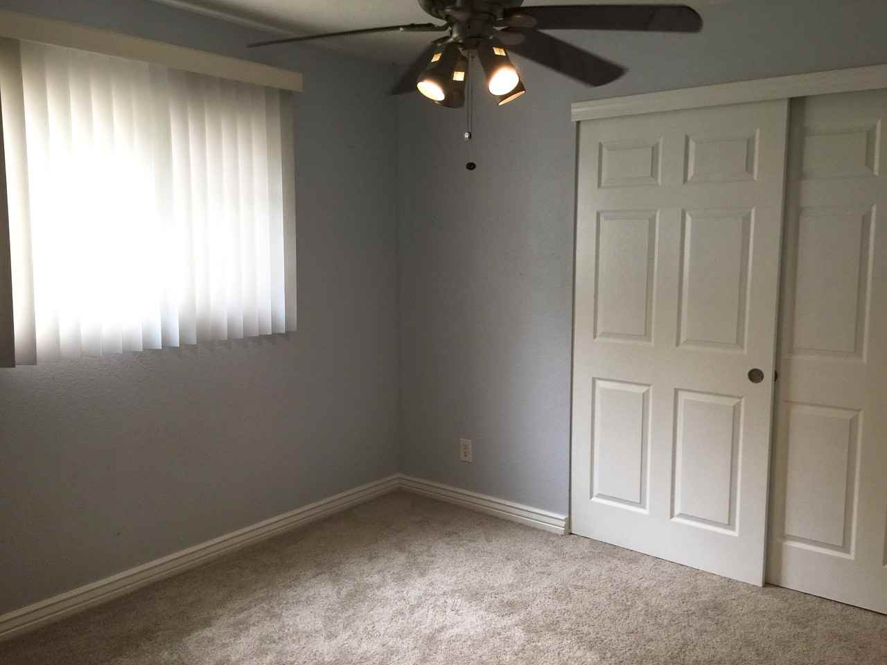 3110 South Harl Avenue - Photo 3 of 4