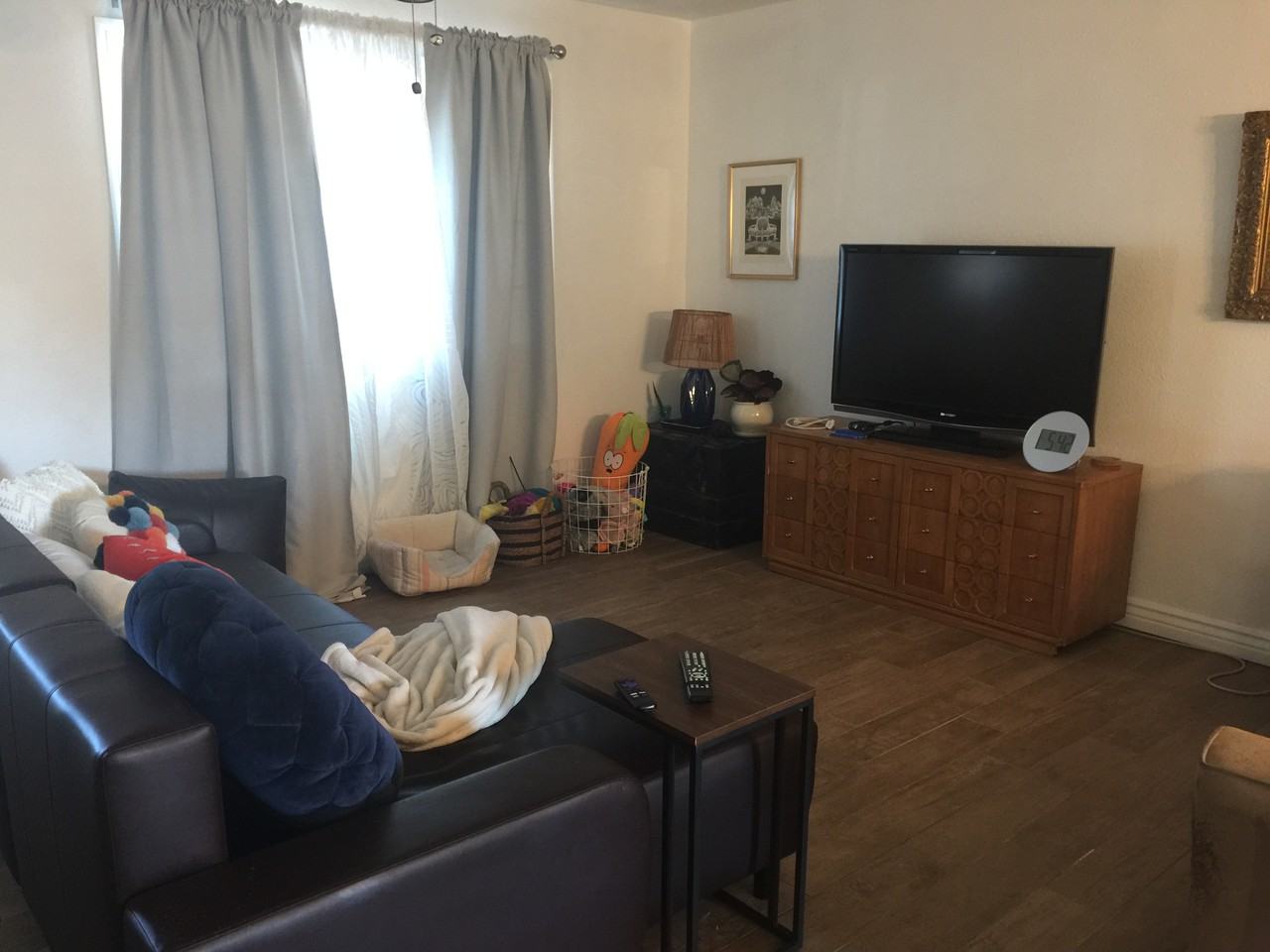 3110 South Harl Avenue - Photo 2 of 4