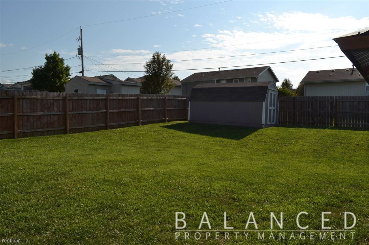 1711 Sw Hidden Valley Dr - Photo 3 of 18