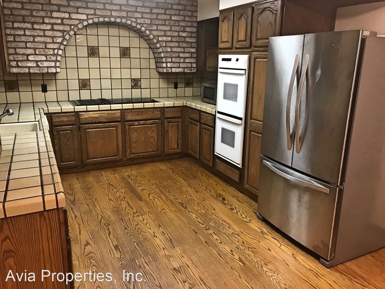 231 Marcella Way - Photo 3 of 31