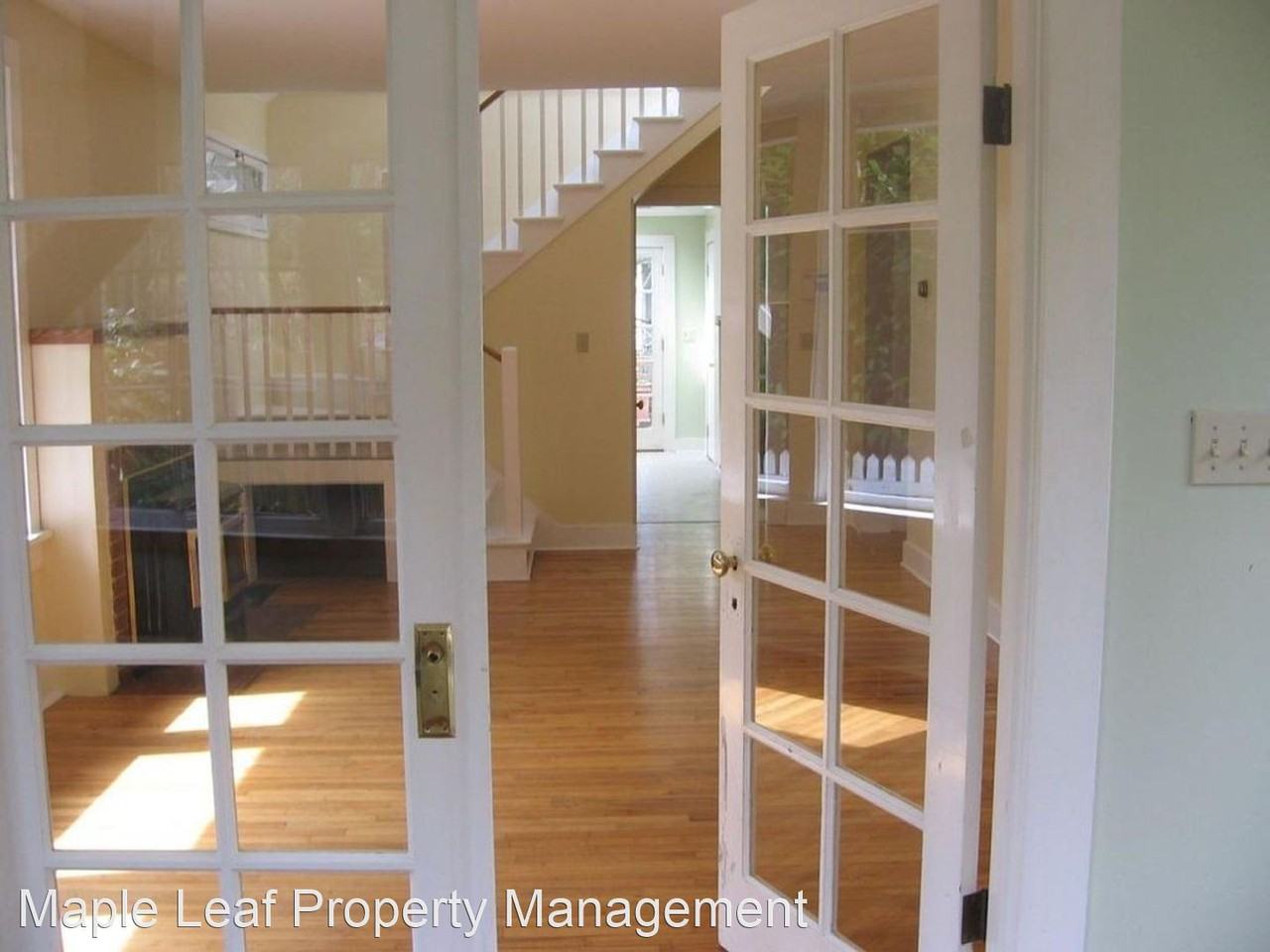 8501 Ravenna Ave Ne - Photo 2 of 11