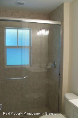 870 870 #2 - Photo 3 of 9