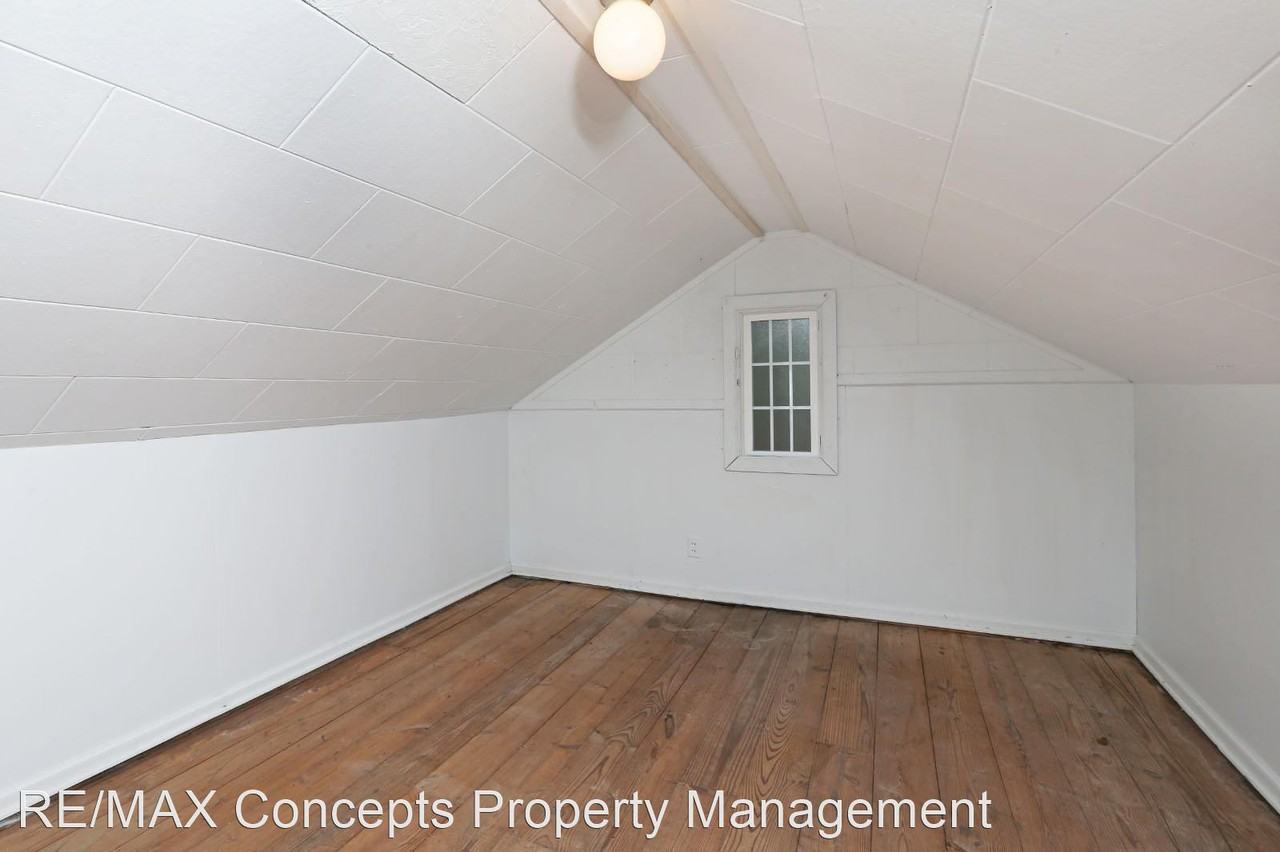 5211 Ovid Ave - Photo 2 of 10