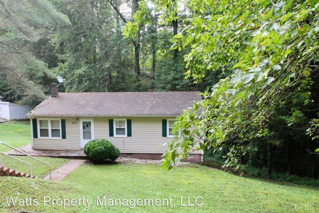 137 Central St - Photo 2 of 11