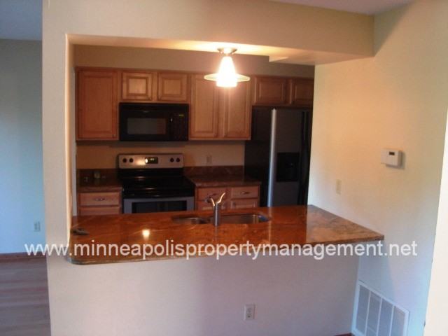 14345 Bedford Dr - Photo 2 of 18
