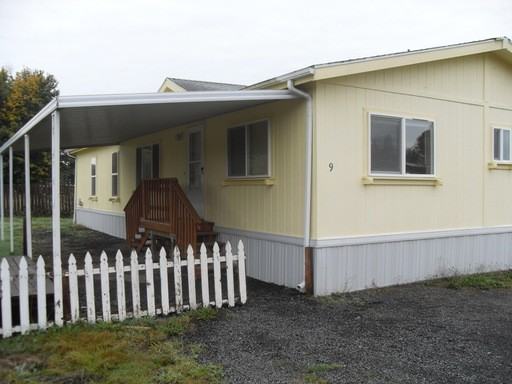 316 2nd St W #9 - Photo 2 of 7