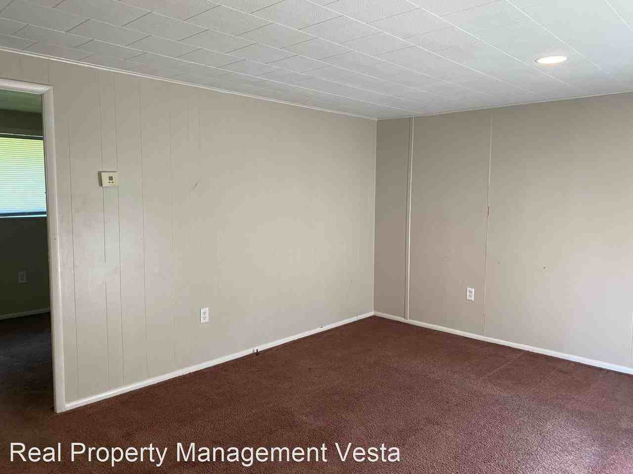 620 Cedarwood Dr - Photo 2 of 9
