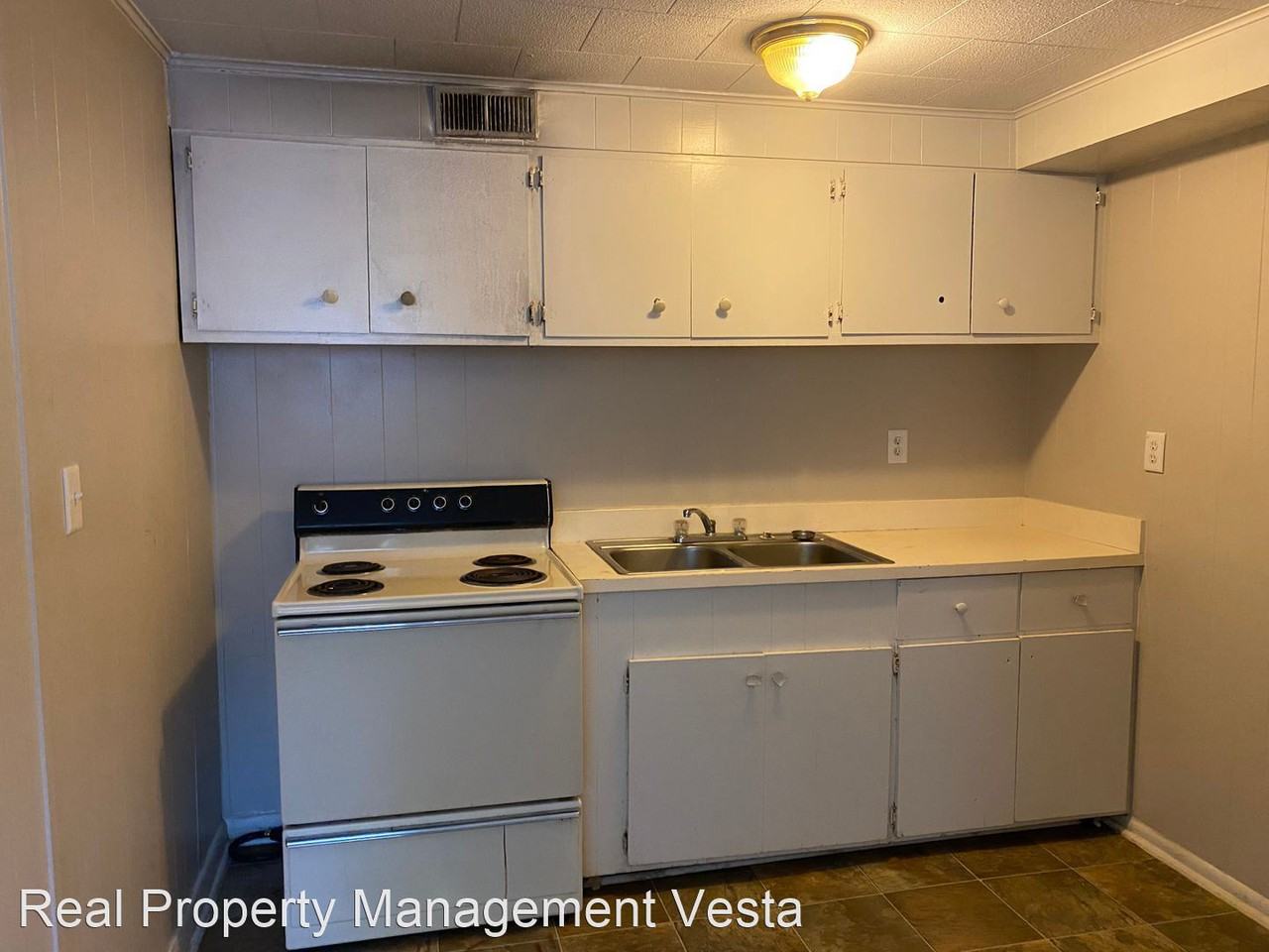 620 Cedarwood Dr - Photo 3 of 9