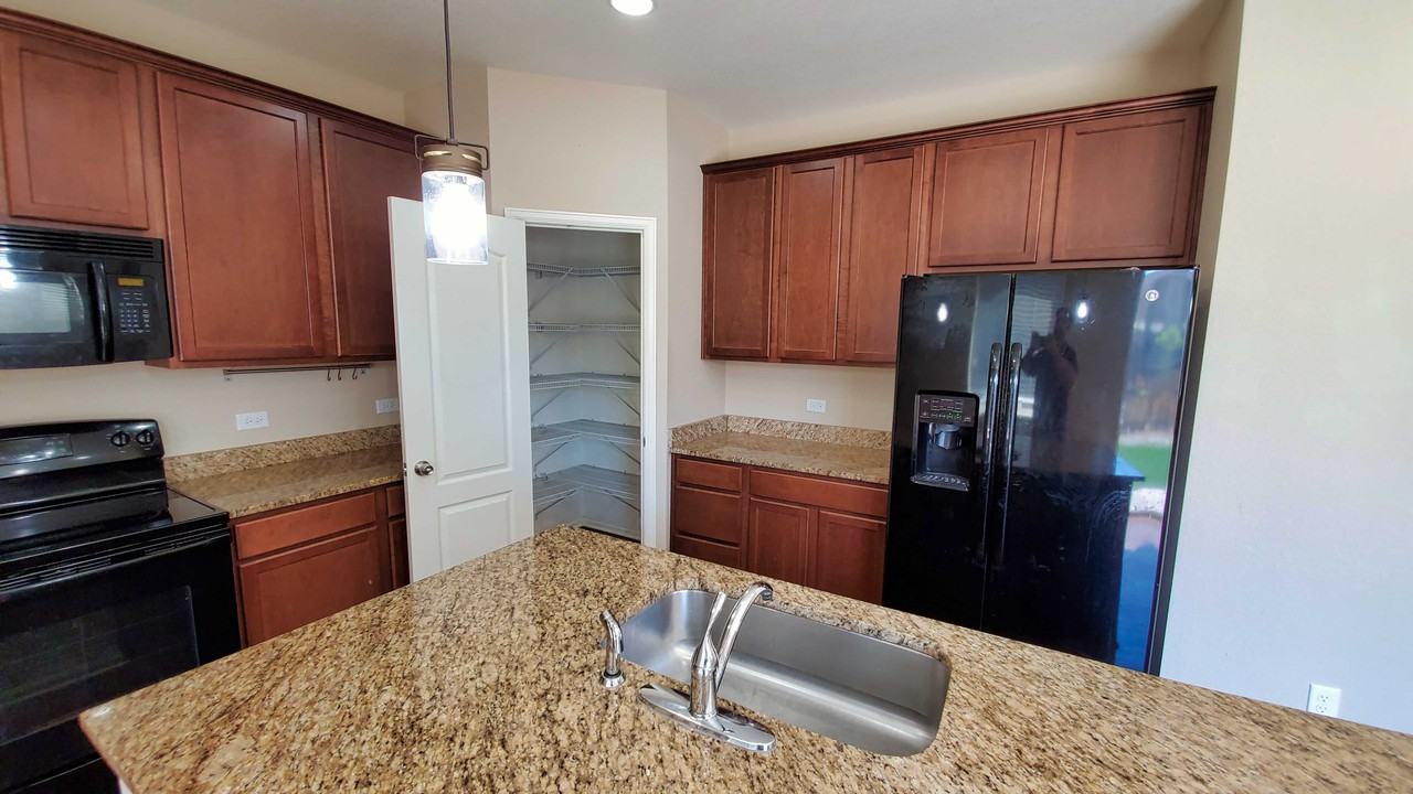 7696 Blue Water Ln - Photo 2 of 23