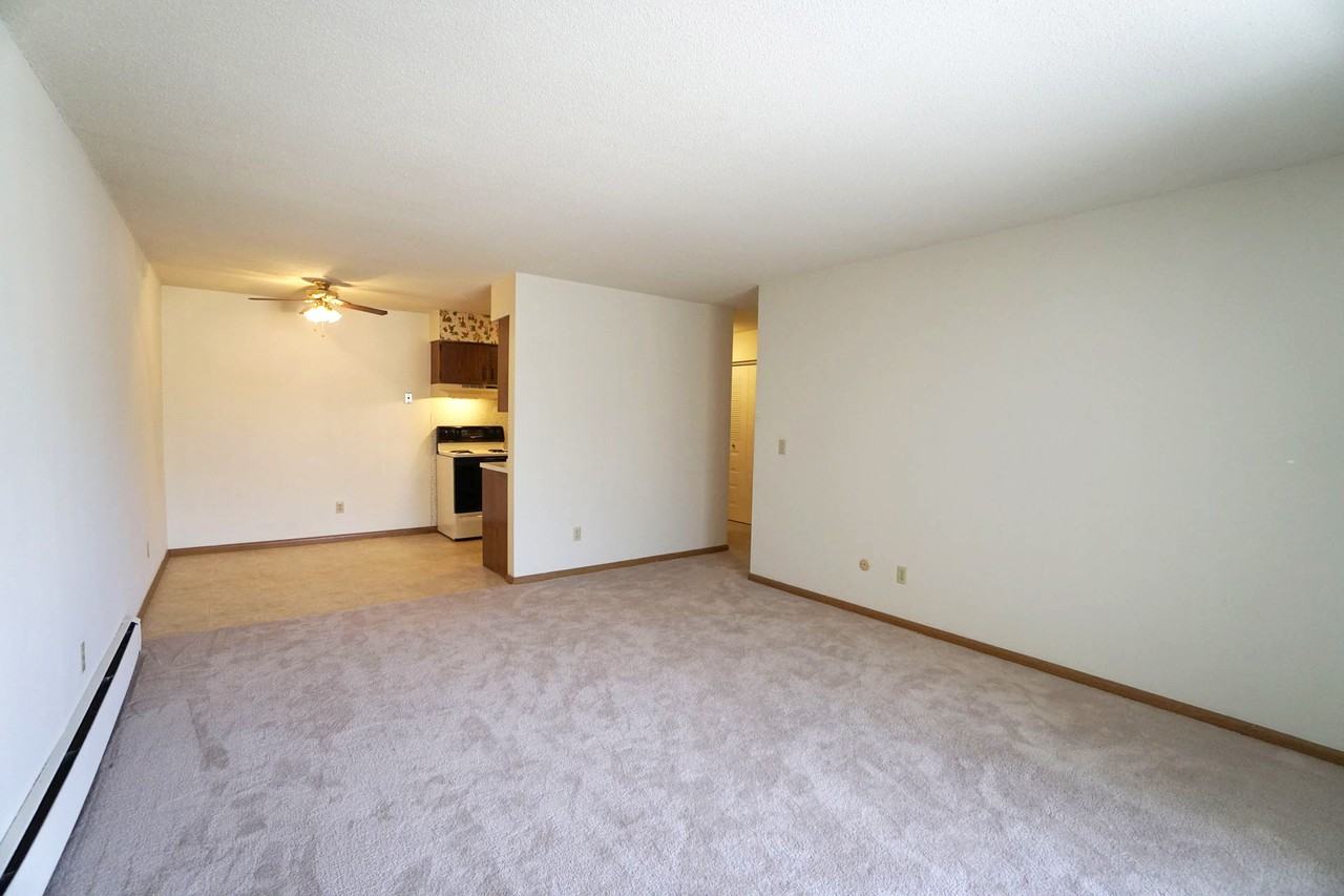 Lake Phalen Place Apartments 1601 English St, St. Paul, MN 55106 Zumper