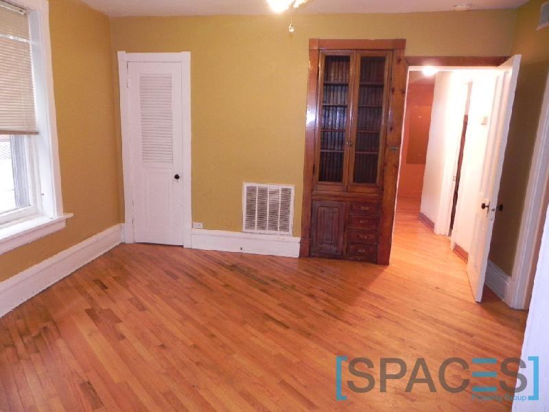 1042 W Newport Ave #GDN - Photo 2 of 7