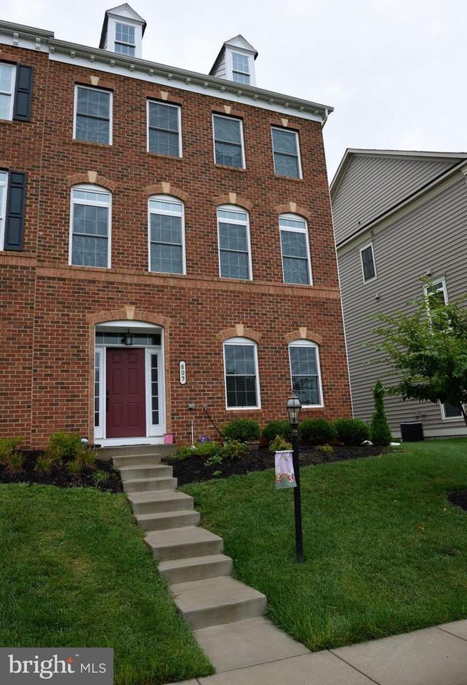 805 Parkridge Ln, Mays Chapel, MD 21093 4 Bedroom Apartment for Rent