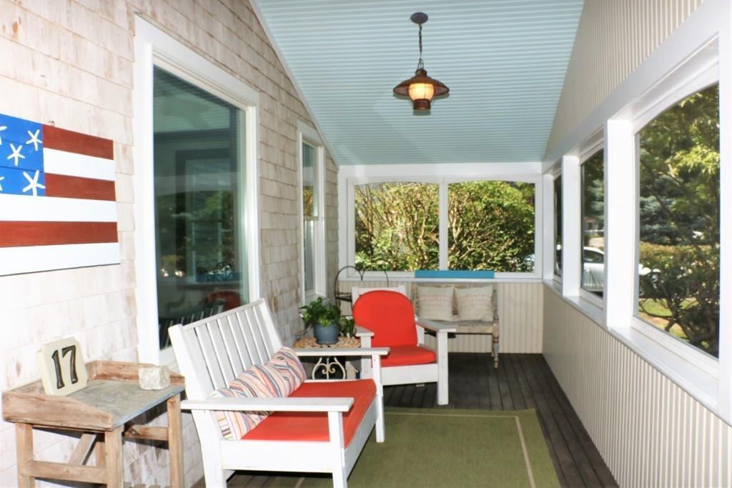 17 Ocean Ave - Photo 2 of 28