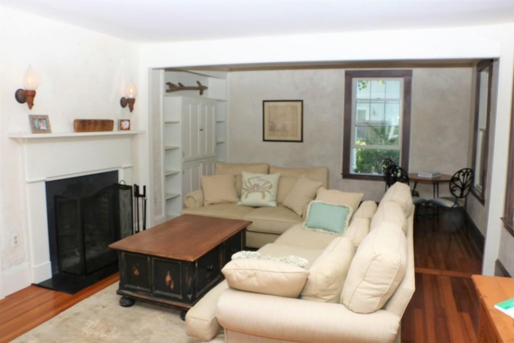 17 Ocean Ave - Photo 3 of 28