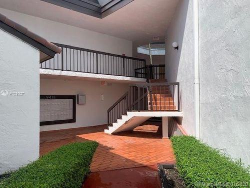 9411 Fontainebleau Blvd - Photo 2 of 8