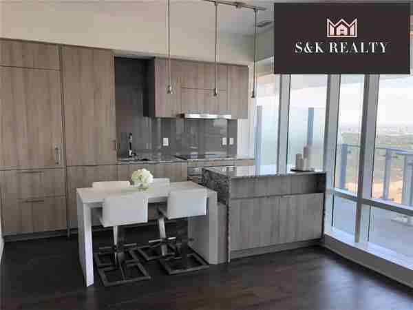 1 Bloor Street East #4402#