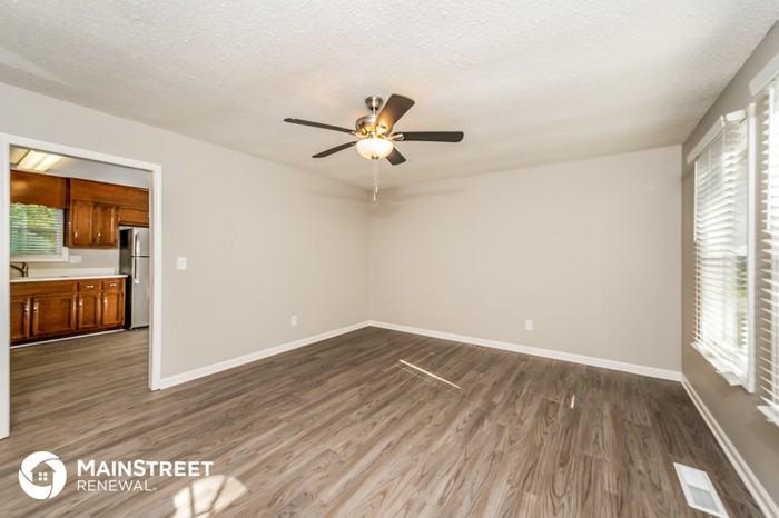 6482 Chrissy Dr - Photo 3 of 16