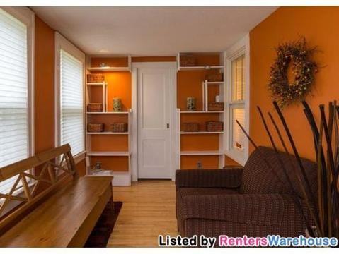 3121 Mondamin St - Photo 2 of 14