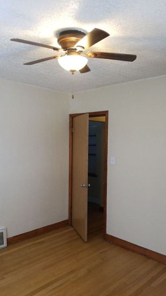 1307 N 54th St - Photo 3 of 7