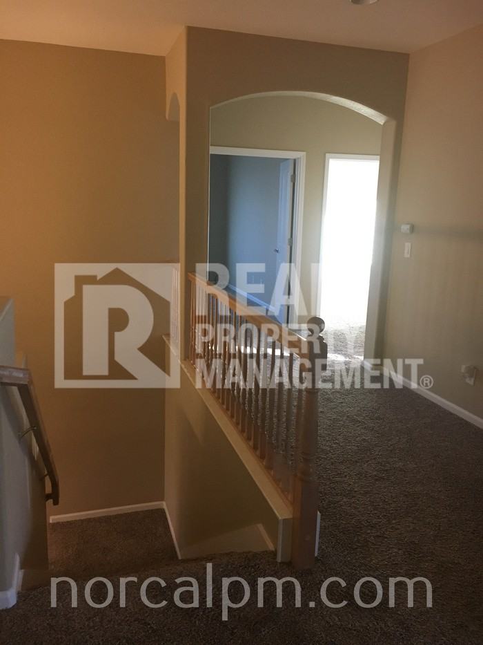 2716 W Pintail Way - Photo 3 of 25