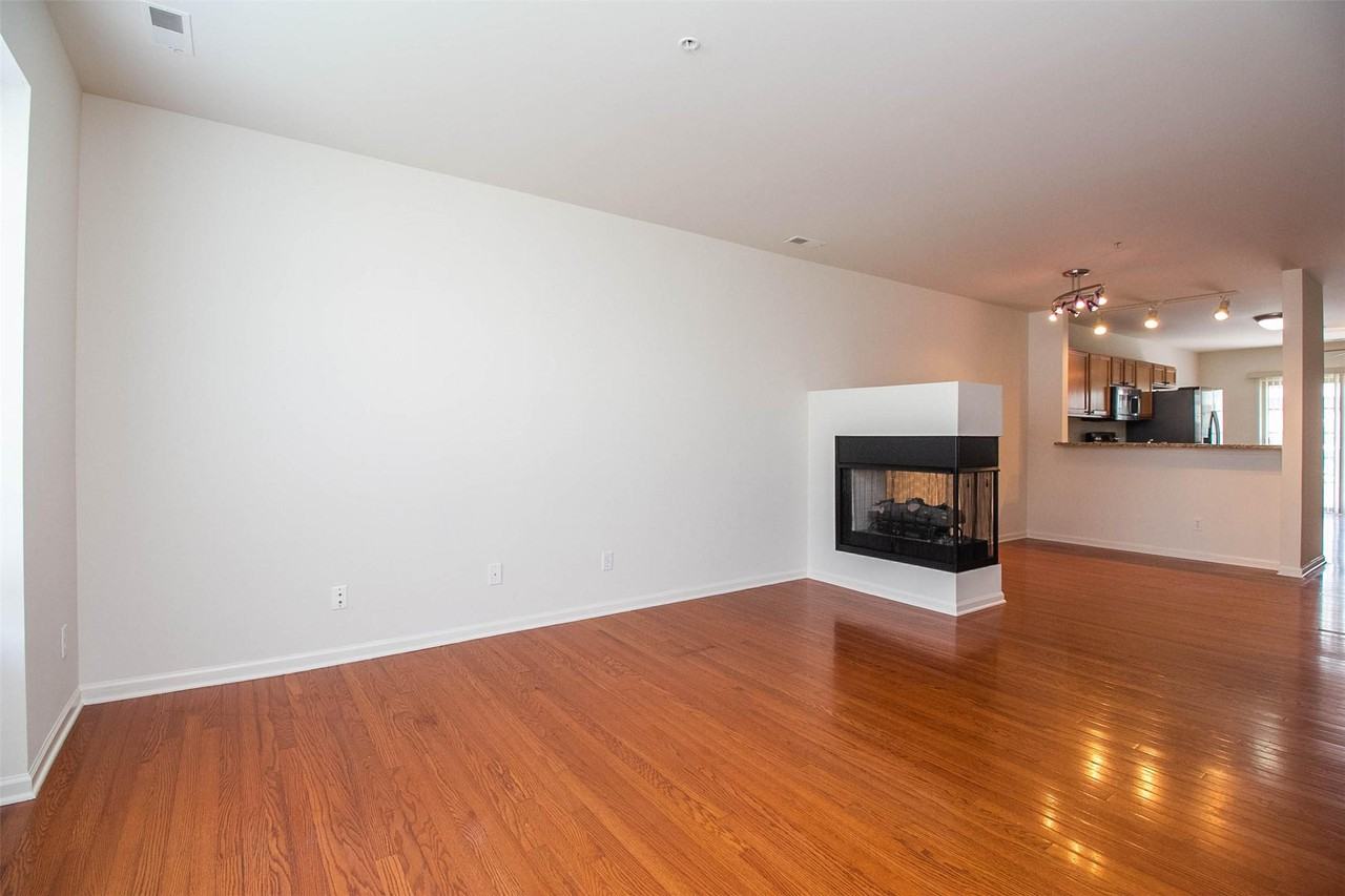 1404 Raliegh Pl - Photo 2 of 14