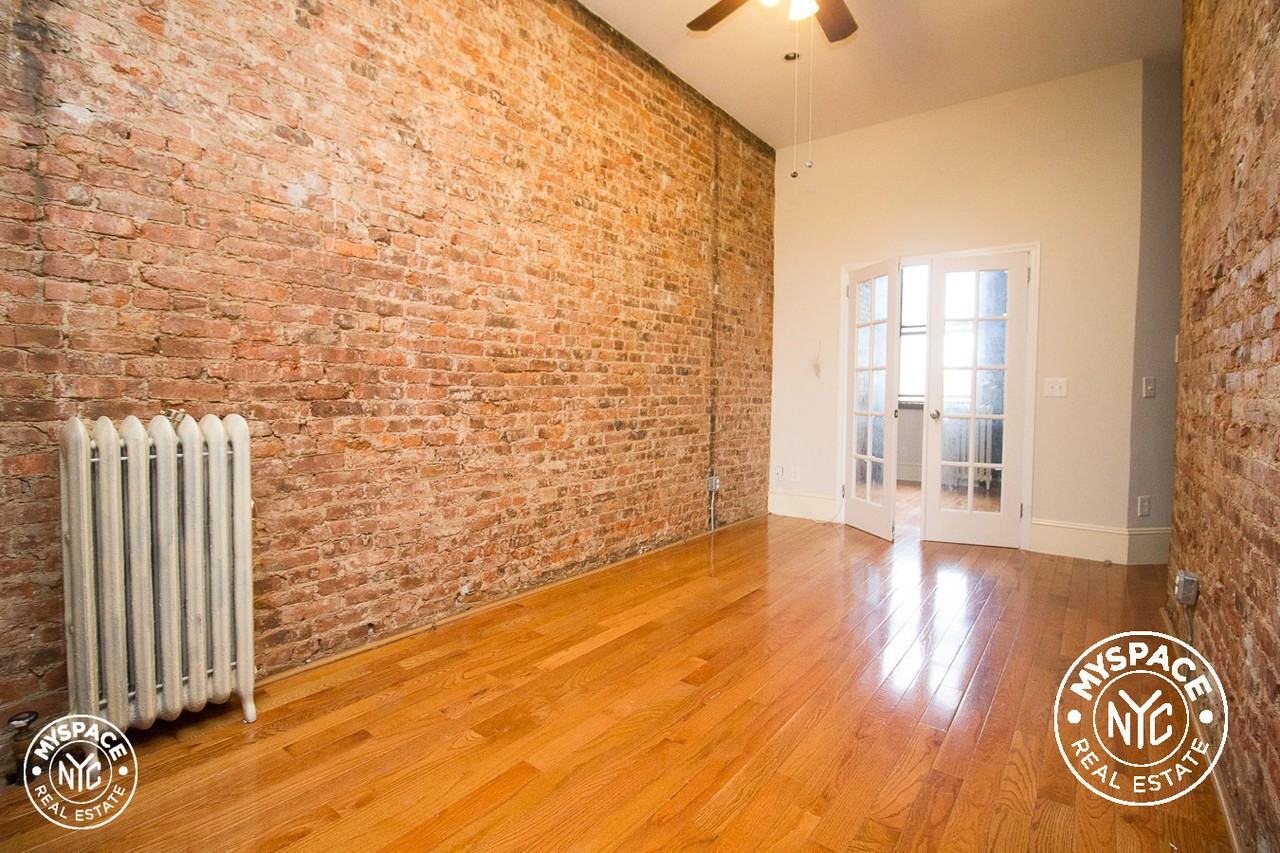 445 Rogers Ave #3L