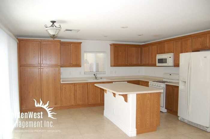 263 Dog Leg Dr - Photo 3 of 12