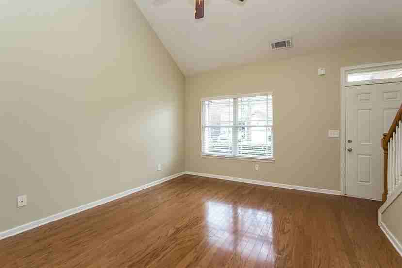 9 Highland Pointe Cir W - Photo 3 of 22