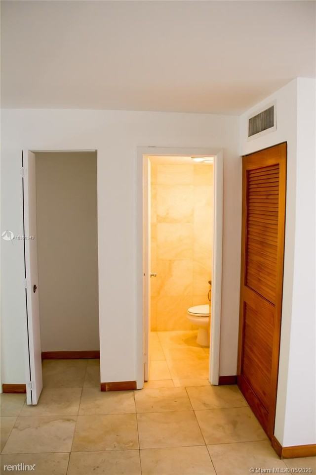 1610 Lenox Ave - Photo 2 of 9
