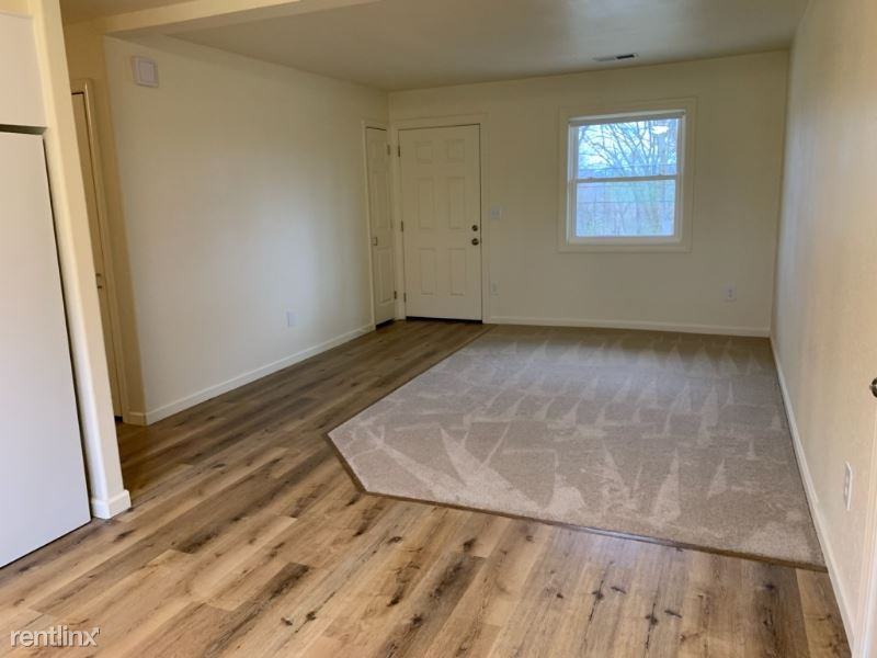 309C W Main St - Photo 3 of 12