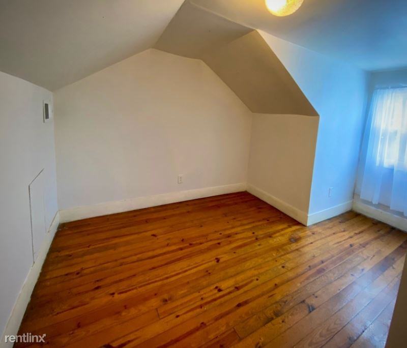 301 Ragland St - Photo 3 of 7