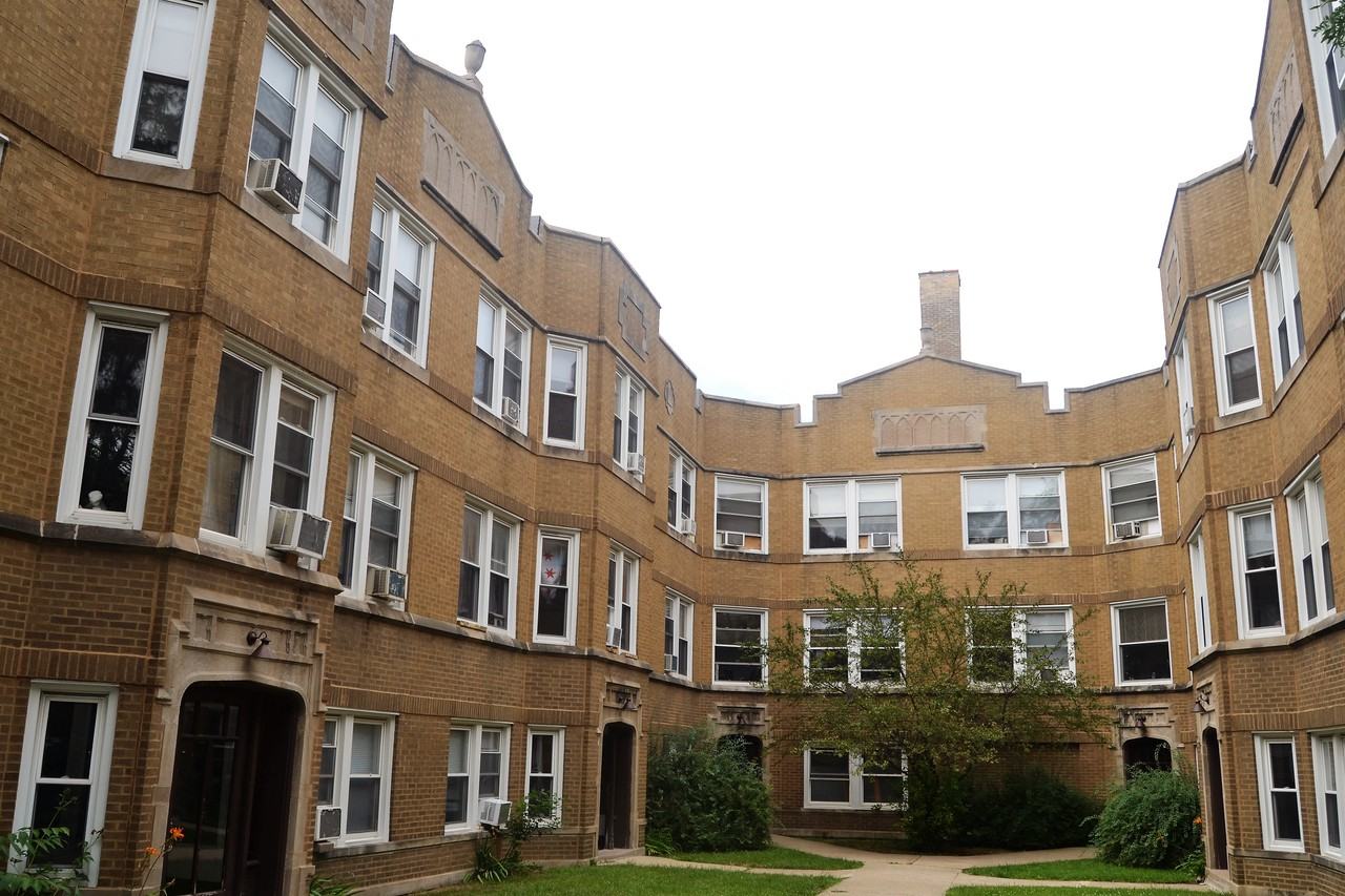 4824 W Addison St Apartments for Rent in Portage Park  