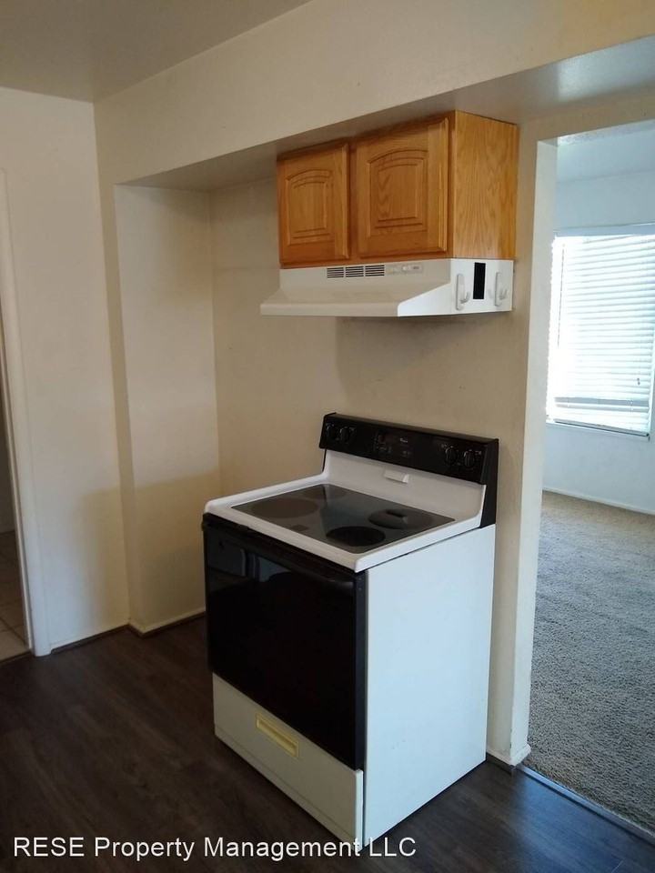 84 West 300 South - Photo 3 of 23