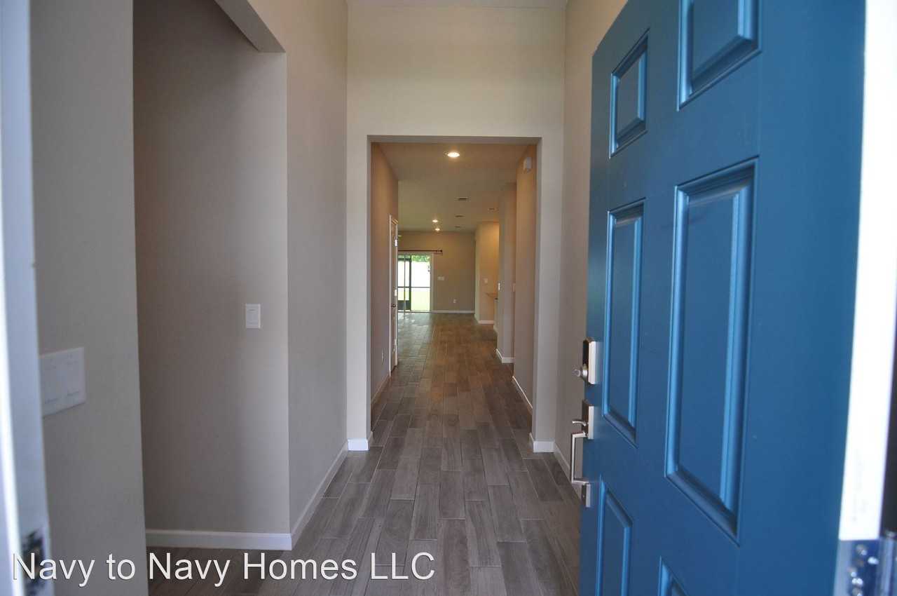 1658 Mathews Manor Dr - Photo 2 of 17