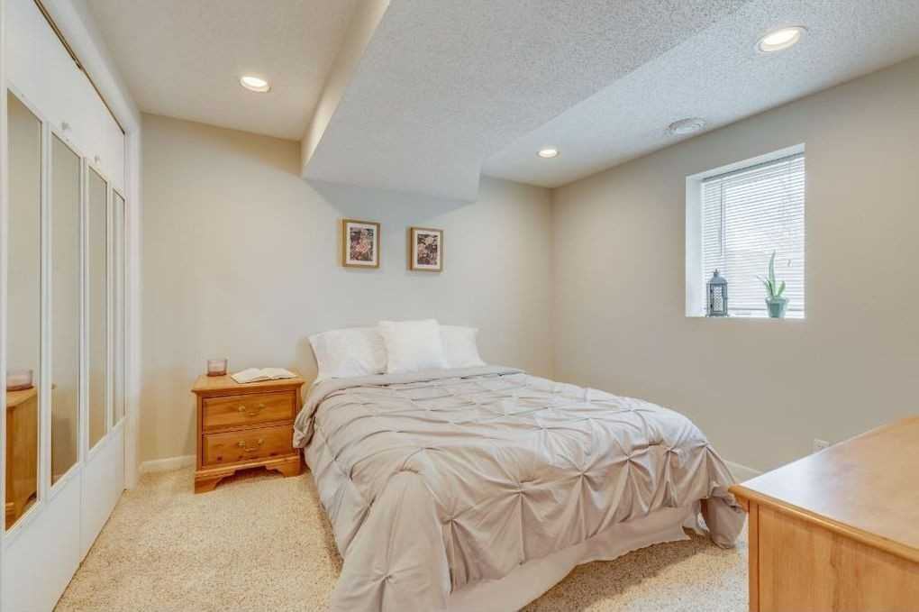 3944 Clinton Ave - Photo 3 of 10