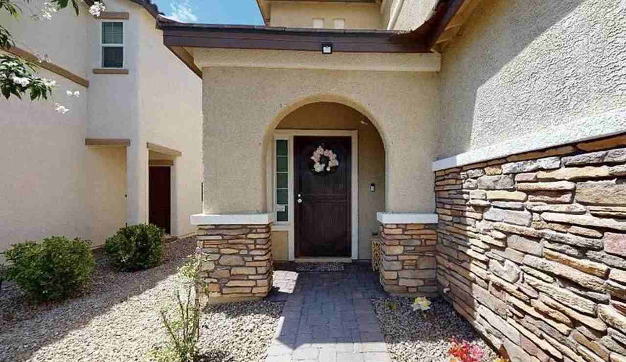 6459 Twin Harbors Ct - Photo 2 of 22