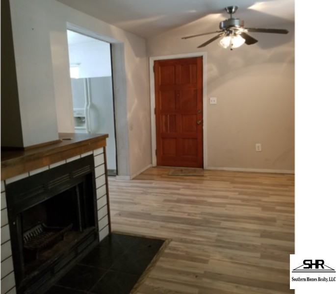 401 Lakeview Ave - Photo 2 of 5