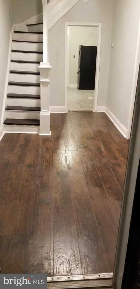 5209 Linden Heights Ave - Photo 3 of 24