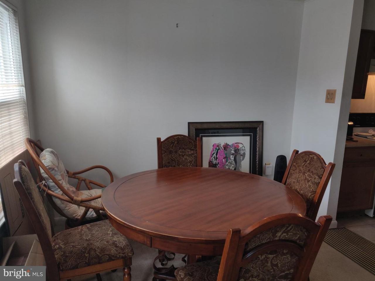 8738 Grasmere Ct - Photo 3 of 16